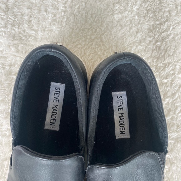 Steve Madden Gills Sneaker - Picture 5 of 5